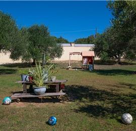 4 bedroom villa with pool, Chalikounas, sleeps 8